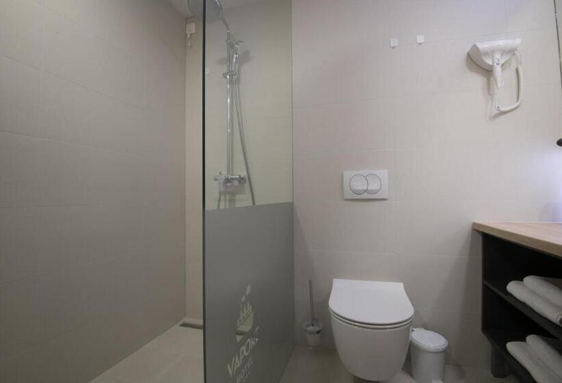 اتاق استاندارد سه تخته با بالکن, Vapore