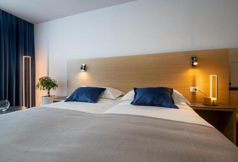 اتاق لوکس با چشمانداز دریا, Vapore