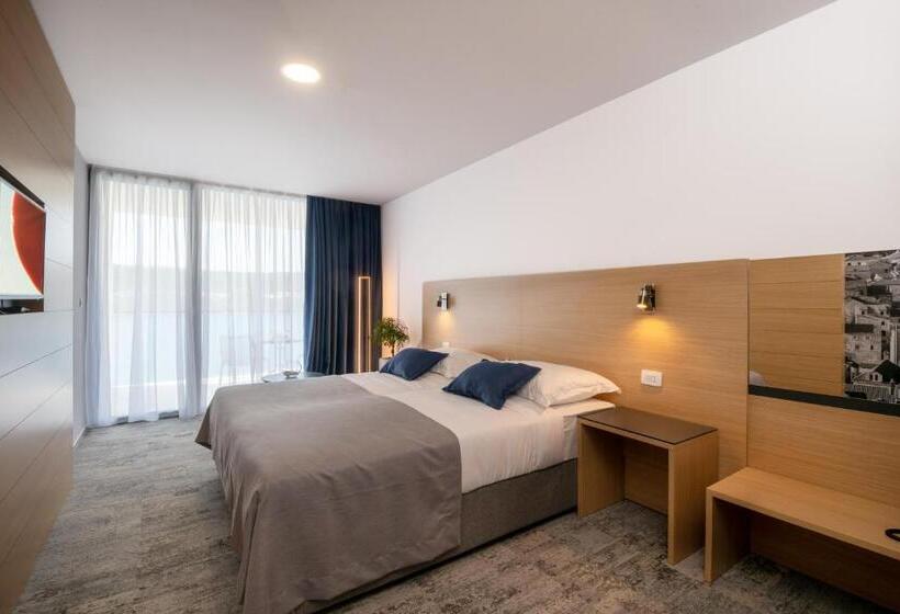 اتاق لوکس با چشمانداز دریا, Vapore