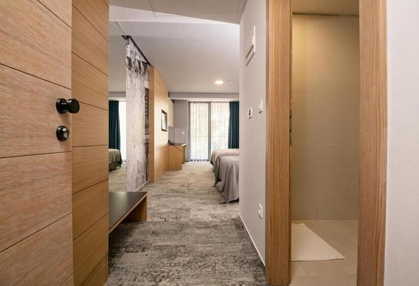 اتاق استاندارد سه تخته با بالکن, Vapore