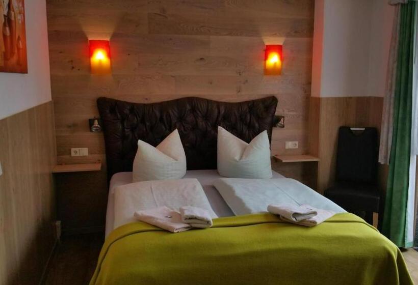 バルコニー付きスタンダードルーム, Landhotel Waldschlößchen Mit Gaststube