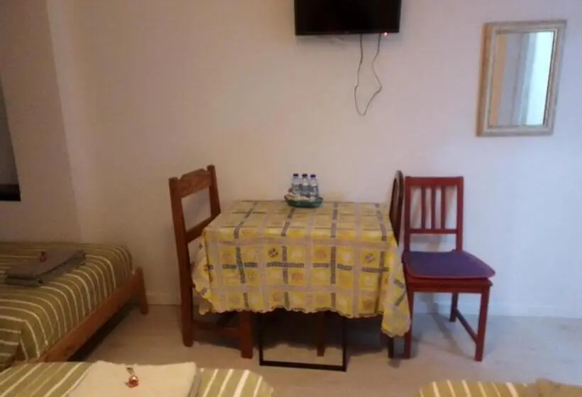 スタンダードトリプルルーム, Guesthouse Marialva Park