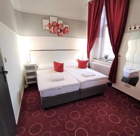 Standard room with outdoor bath, Sherwood Hotel Vojkovice Nad Ohří