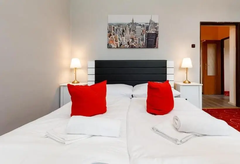 スタンダードトリプルルーム, Sherwood Hotel Vojkovice Nad Ohří