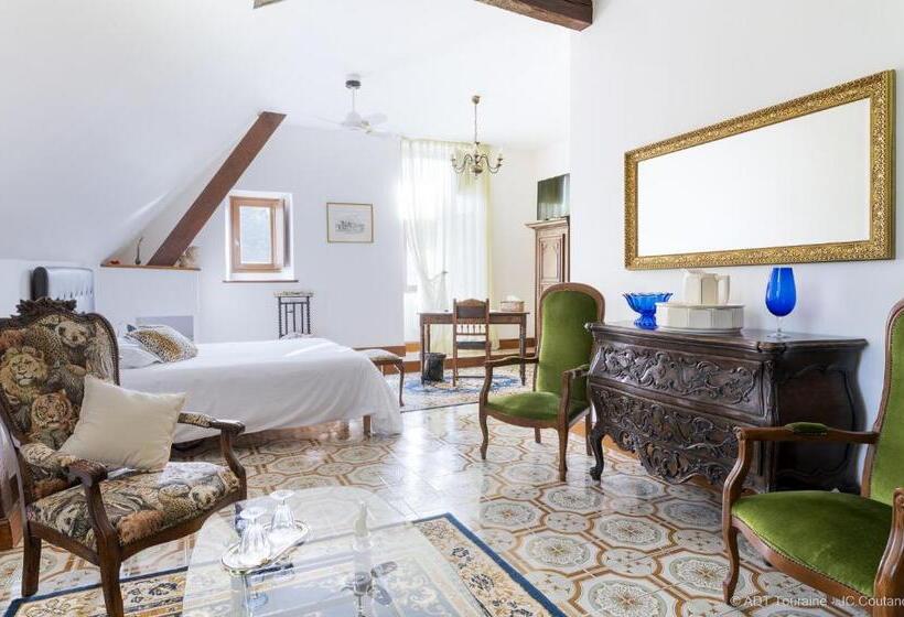 デラックスルーム, Le Vieux Château De Hommes