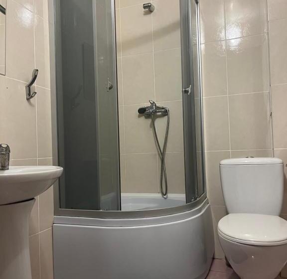 Standardzimmer Kingsize Bett, пані анна