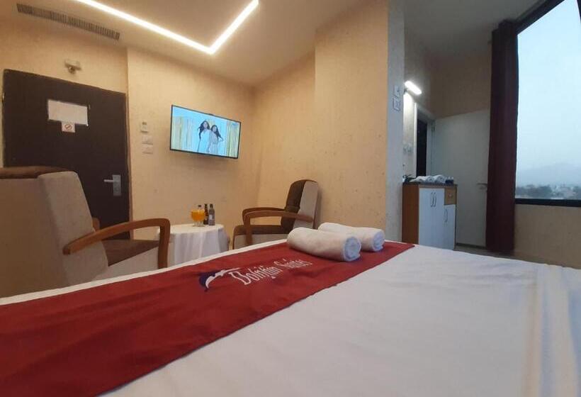 اتاق استاندارد, Dolphin Suites