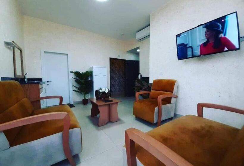 آپارتمان 2 خوابه, Dolphin Suites