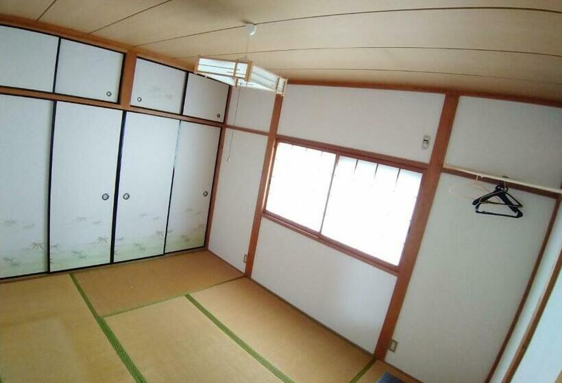 标准间, ツバメハウス