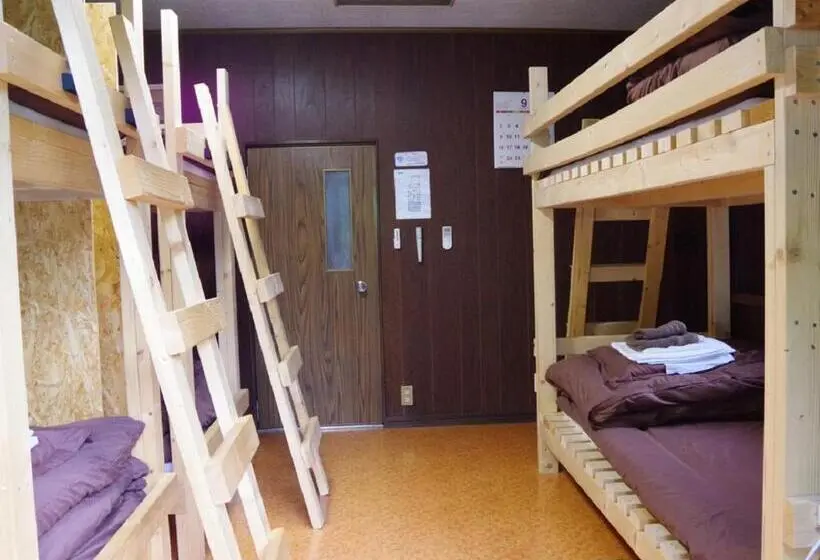 Vuode Makuusalissa, ゲストハウス尾道ポポー Guesthouse Onomichi Pawpaw