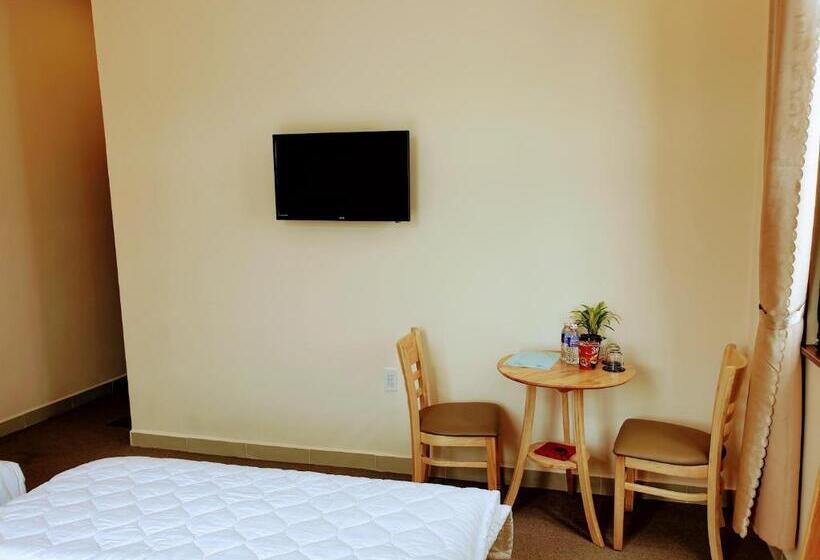 اتاق استاندارد چهارنفره با چشمانداز باغ, Mỹ Phương