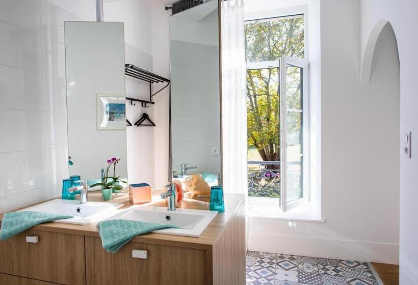 스탠다드 룸 킹사이즈 침대, Le 49 Côté Parc & Spa