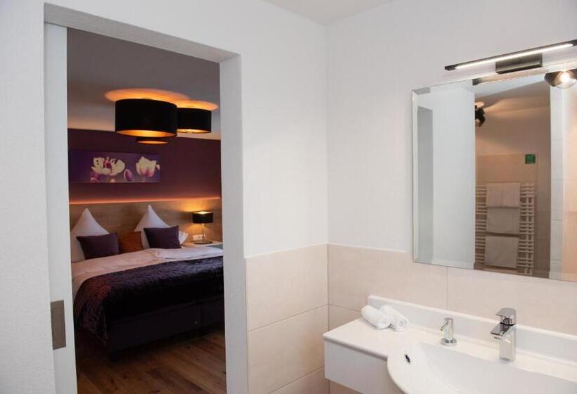 Номер Стандарт с Балконом, Boutique   Hotel Zum Schloss