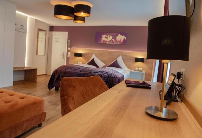 Номер Стандарт с Балконом, Boutique   Hotel Zum Schloss