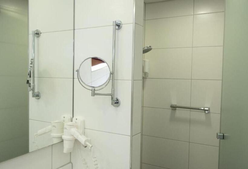 غرفة قياسية مزوَّدة بشُرفة, Boutique   Hotel Zum Schloss