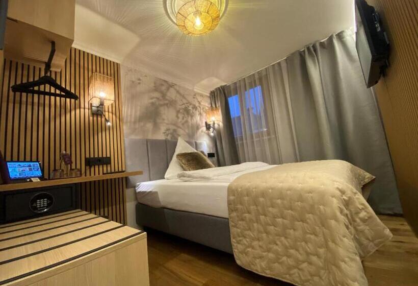 Номер Стандарт, Boutique   Hotel Zum Schloss