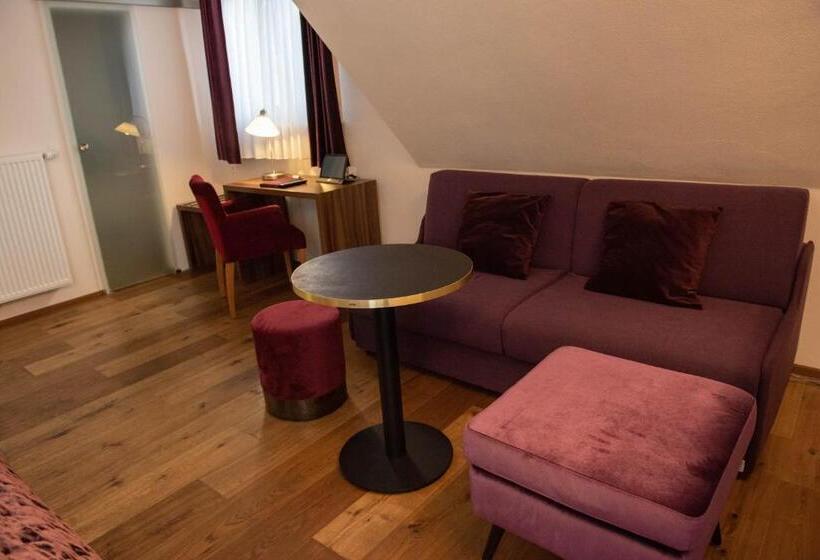 غرفة قياسية مزوَّدة بشُرفة, Boutique   Hotel Zum Schloss