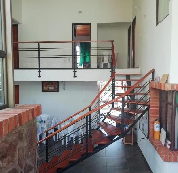 エコノミールーム, Casa Medina