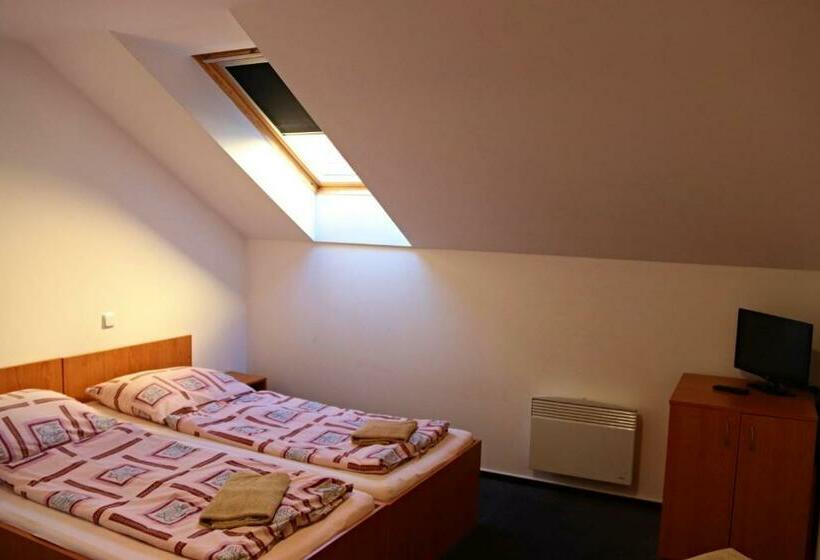 חדר סטנדרט, Penzion Kosík Tvrdonice