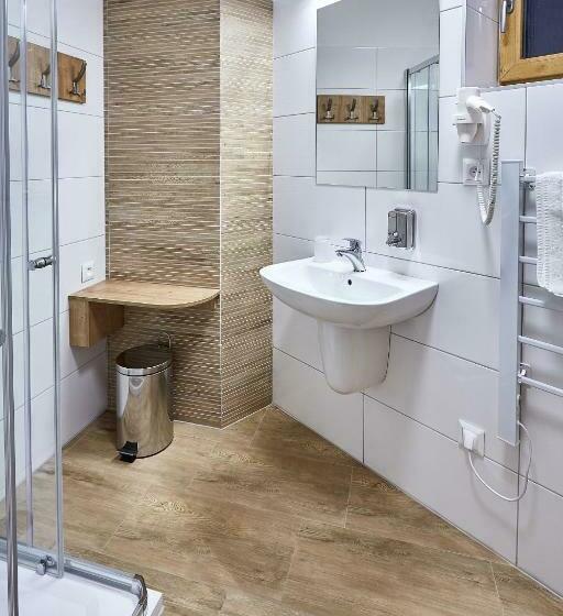 חדר סופריור לארבעה, Penzion U Zámku