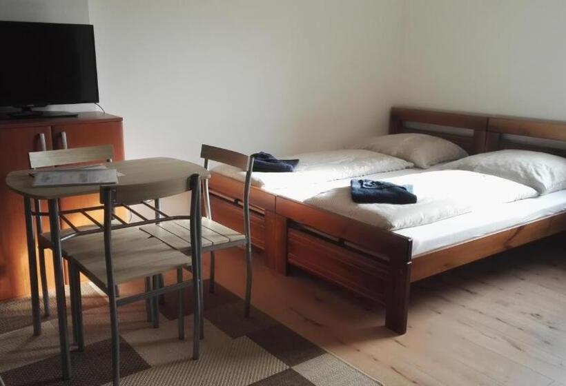 低层单卧公寓, Ubytování V Soukromí Opolany U Poděbrad