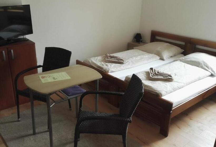 低层单卧公寓, Ubytování V Soukromí Opolany U Poděbrad