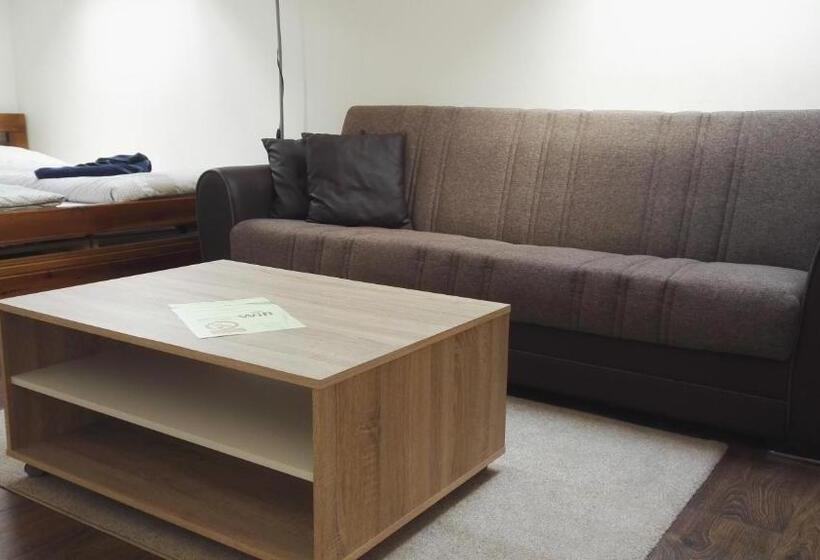 家庭间, Ubytování V Soukromí Opolany U Poděbrad