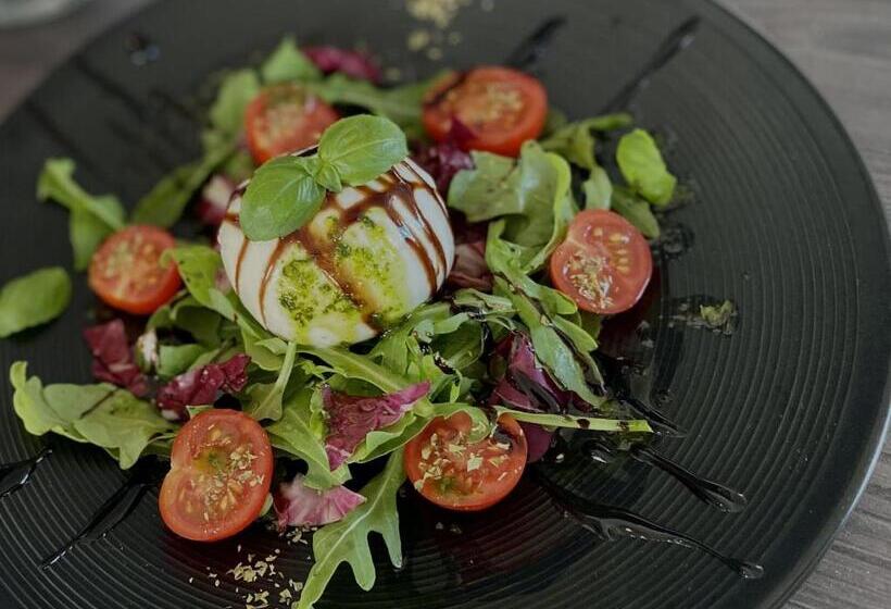 חדר אקונומי, Restaurant San Marco