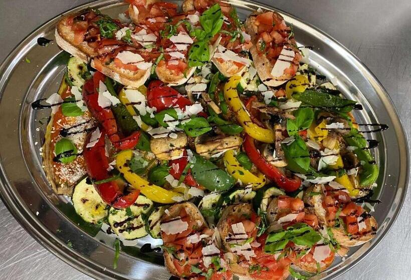 חדר אקונומי, Restaurant San Marco