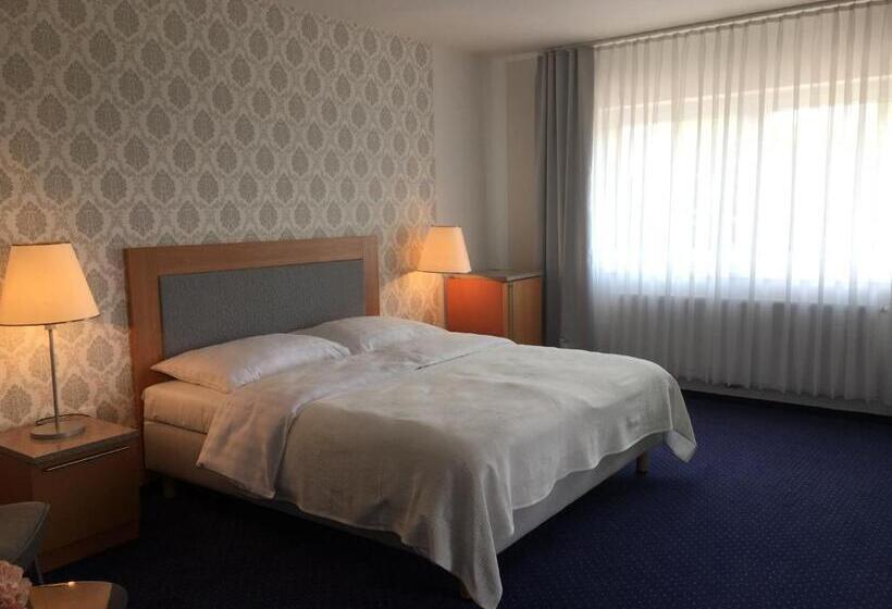 Номер Deluxe с Видом, Dvůr