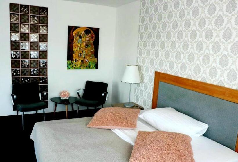 Номер Deluxe с Видом, Dvůr