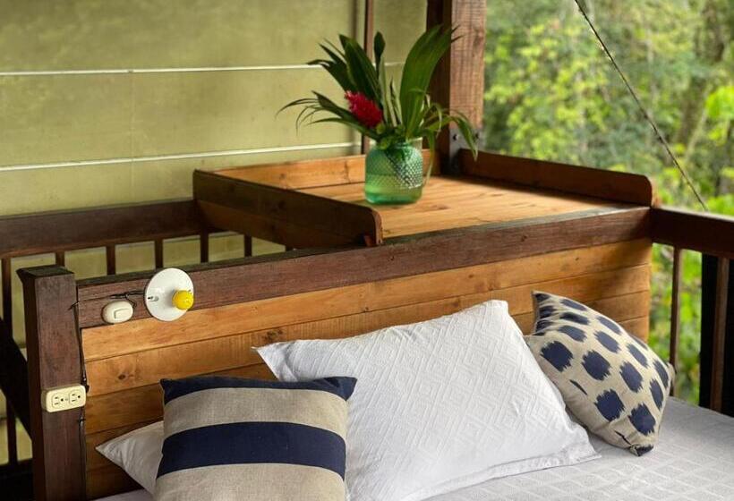 스탠다드 발코니 룸 바다 전망, La Kuka Hotel   Nuquí