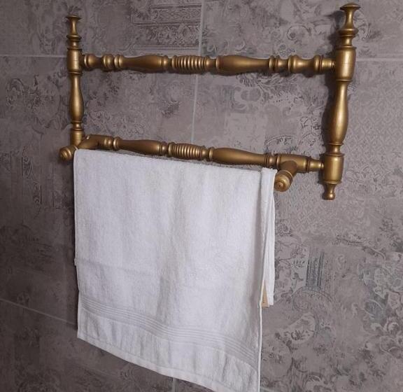 标准三人间, Locomotiv Vendégház