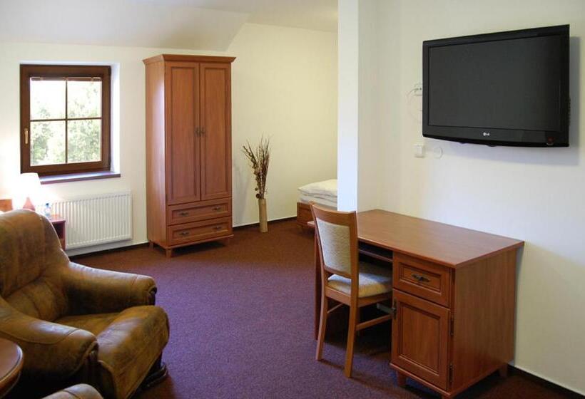 스탠다드 트리플 룸, Penzion U Kostela