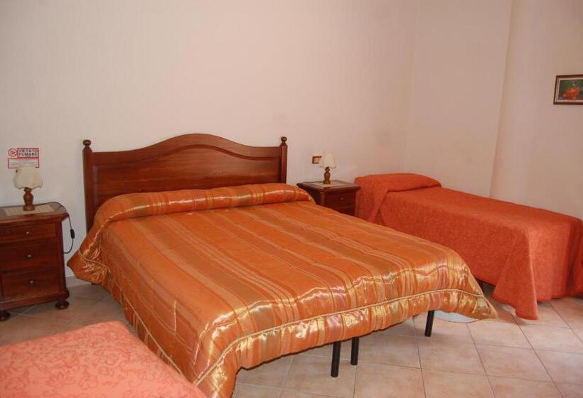 חדר סטנדרט לארבעה, B&b La Tana Dell'orso