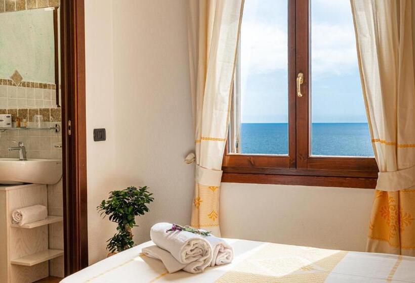 기본룸, Trinità Dei Corsari