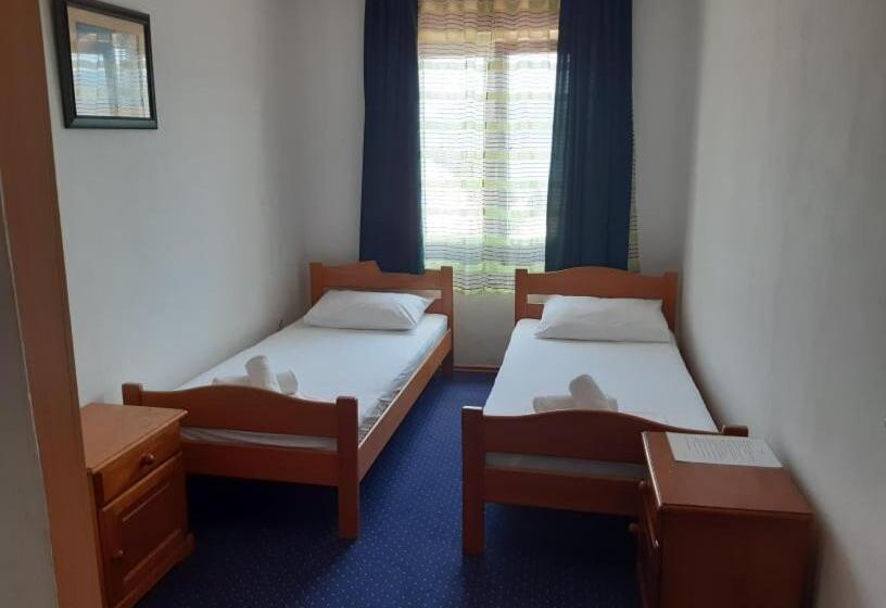 آپارتمان 2 خوابه با چشمانداز دریا, Motel Jadranka