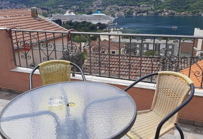 آپارتمان 1 خوابه با چشمانداز دریا, Apartments Krivokapic Kotor
