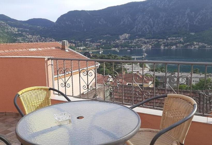 آپارتمان 1 خوابه با چشم‌انداز دریا, Apartments Krivokapic Kotor