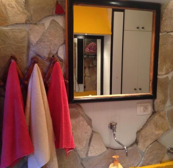 اتاق استاندارد چهارنفره با سرویس بهداشتی مشترک, Guesthouse 7even