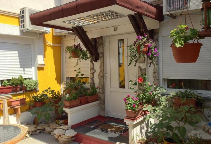 آپارتمان 3 خوابه, Guesthouse 7even