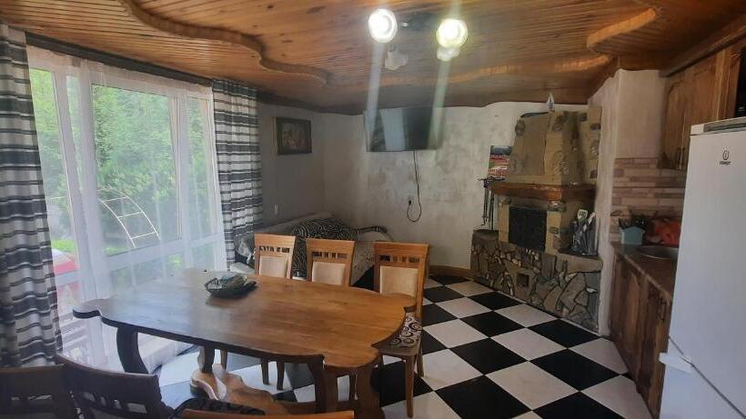 خانه 2 خوابه, Ilkova Sadyba