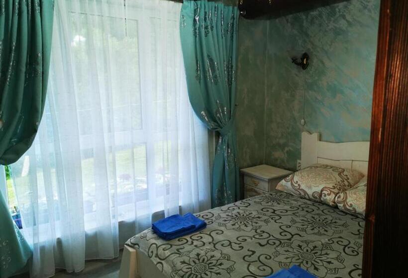 خانه 1 خوابه, Ilkova Sadyba