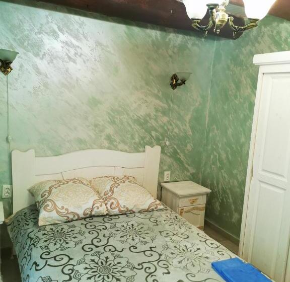 خانه 1 خوابه, Ilkova Sadyba