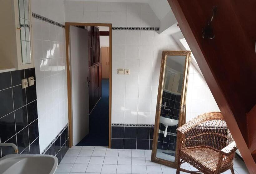 メゾネットスイート, Pension Kachlicka