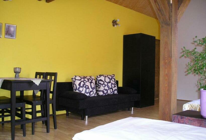 4인용 스탠다드 룸, Pension Lažany