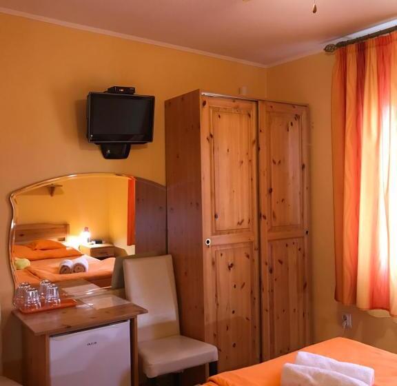 デラックスルーム, Tó  Party Panoráma Panzió & Wellness