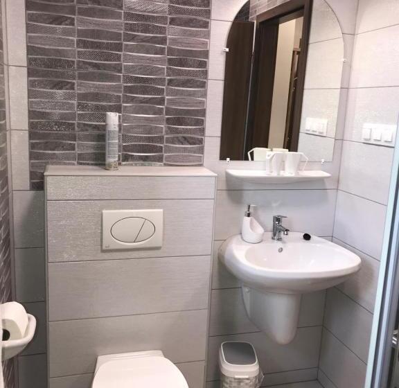 Трехместный Номер Deluxe, Tó  Party Panoráma Panzió & Wellness