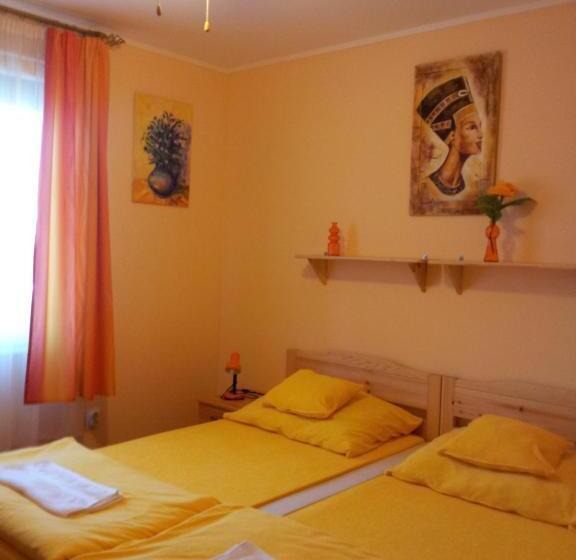 デラックスルーム, Tó  Party Panoráma Panzió & Wellness