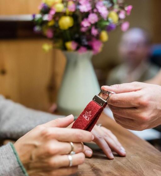 共用房间的床, Das Naturhotel Die Eng